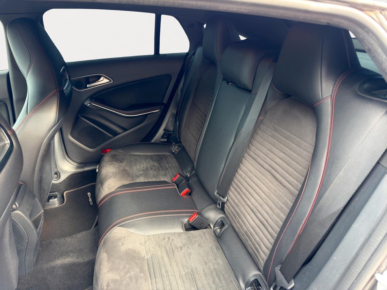 Mercedes-benz CLA 220 d S.W. Auto Premium AMG - 2016