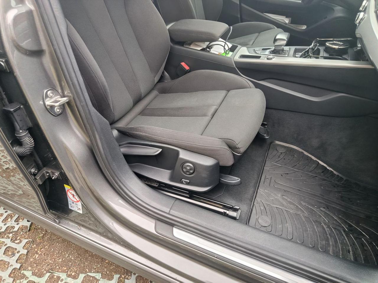 Audi A4 Business Advanced 2.0 35 TDI MHEV #10442