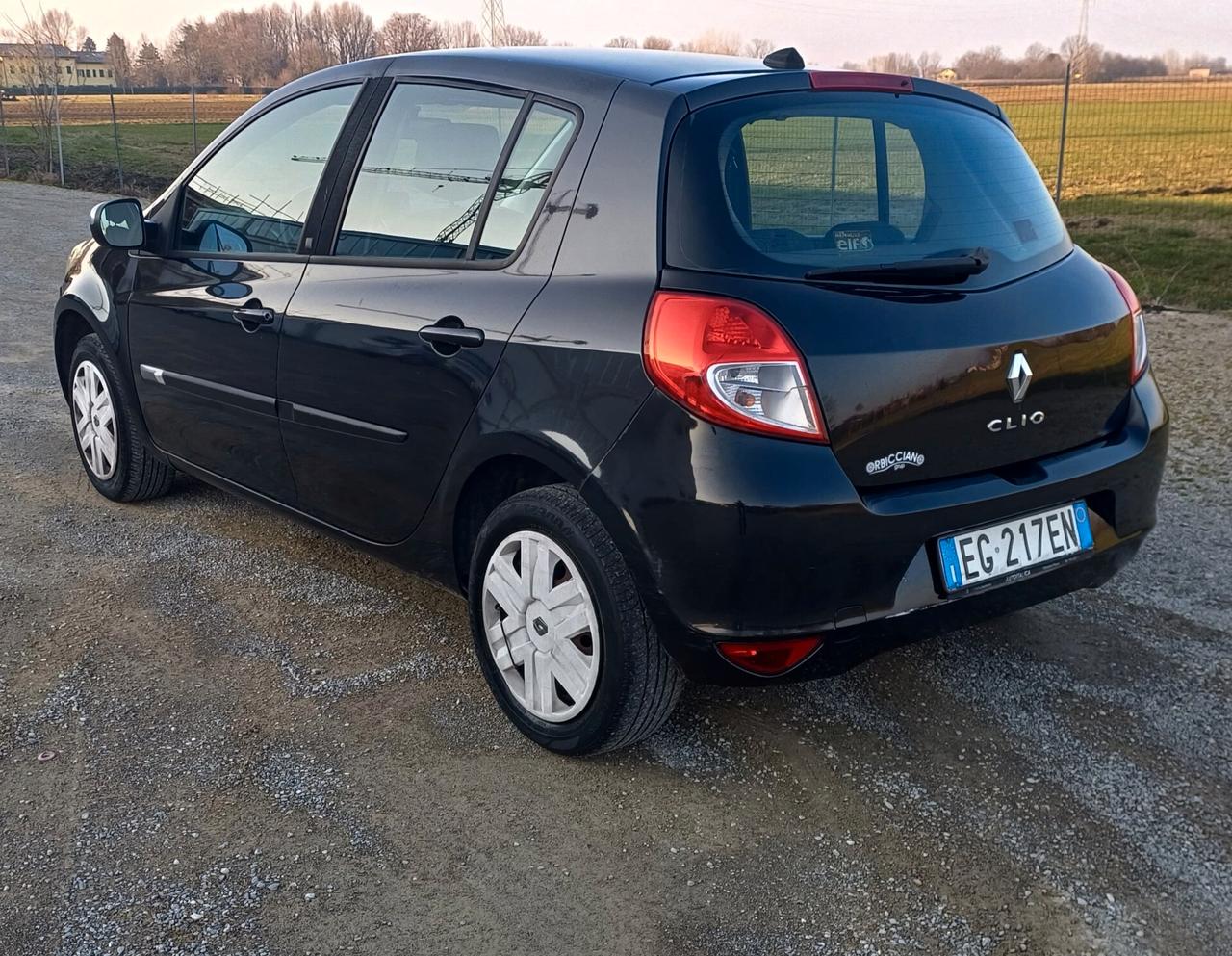 Renault Clio 1.2 16V 5 porte Dynamique