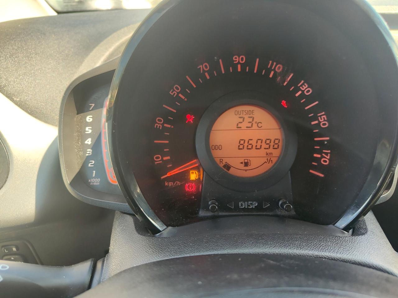 Toyota Aygo 1.0 VVT-i 69 CV 5 porte x-business MMT
