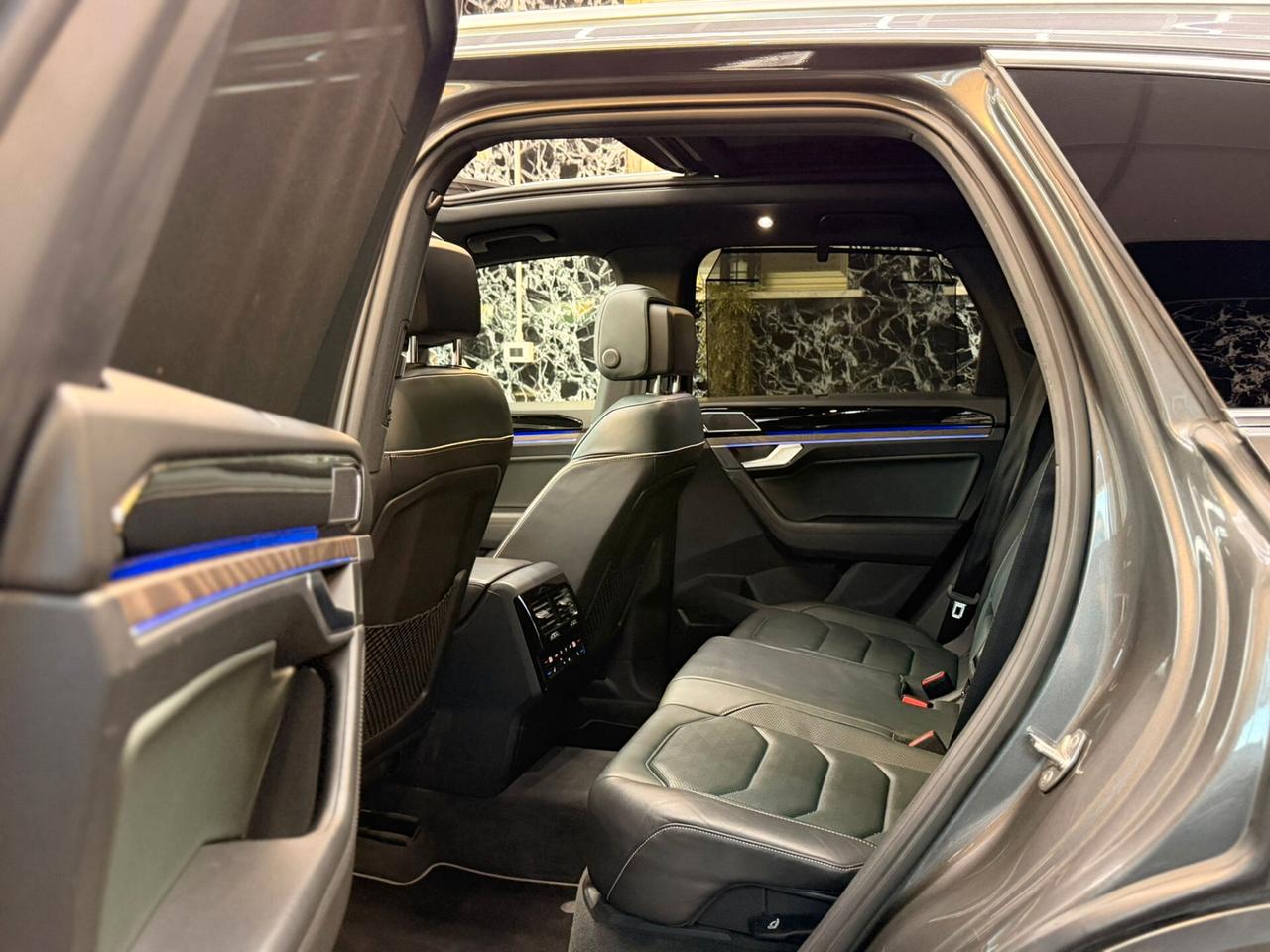 Volkswagen Touareg 3.0 V6 TDI SCR R-Line