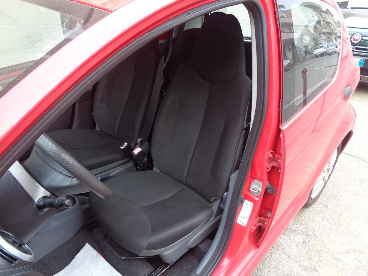 Toyota Aygo 1.0 68CV 5 porte (Finanziabile)