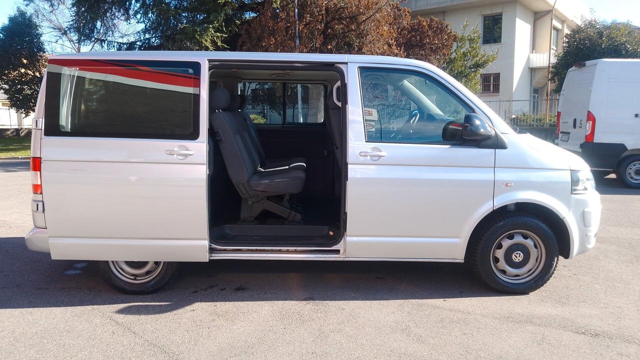 Volkswagen Caravelle TDI 9 POSTI 2011 E5