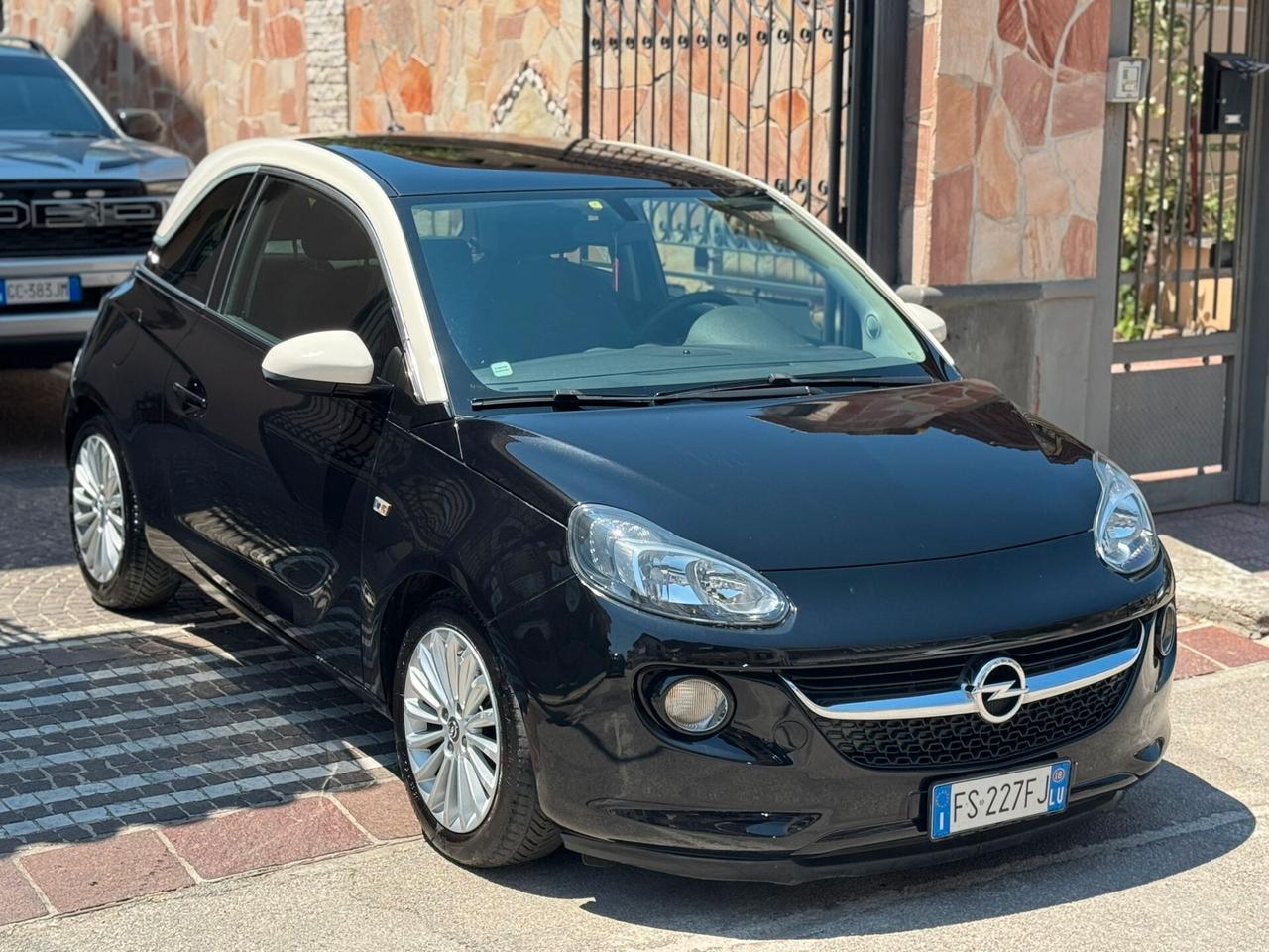 Opel Adam Rocks 1.2 70 CV