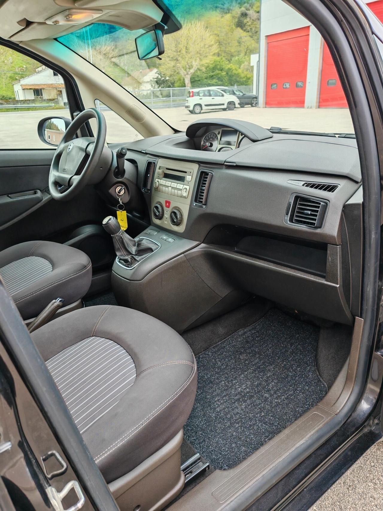Lancia MUSA 1.3 Mjt 95 CV Platinum