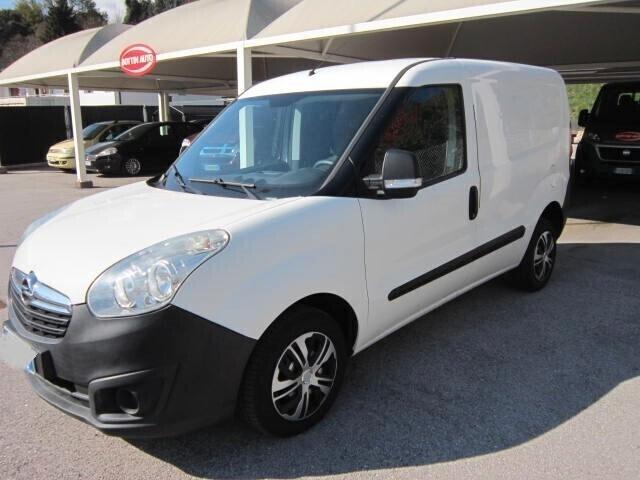 Fiat Doblò 1.3 MJT PC Combi = Opel Combo 1.3 CDTI PC-TN Van 750kg E6