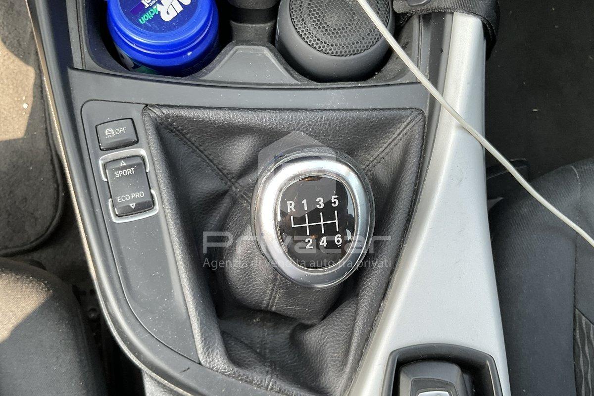 BMW 116i 5p. Joy