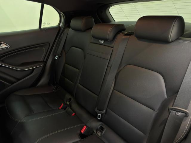 MERCEDES-BENZ GLA 220 d Automatic 4Matic Premium