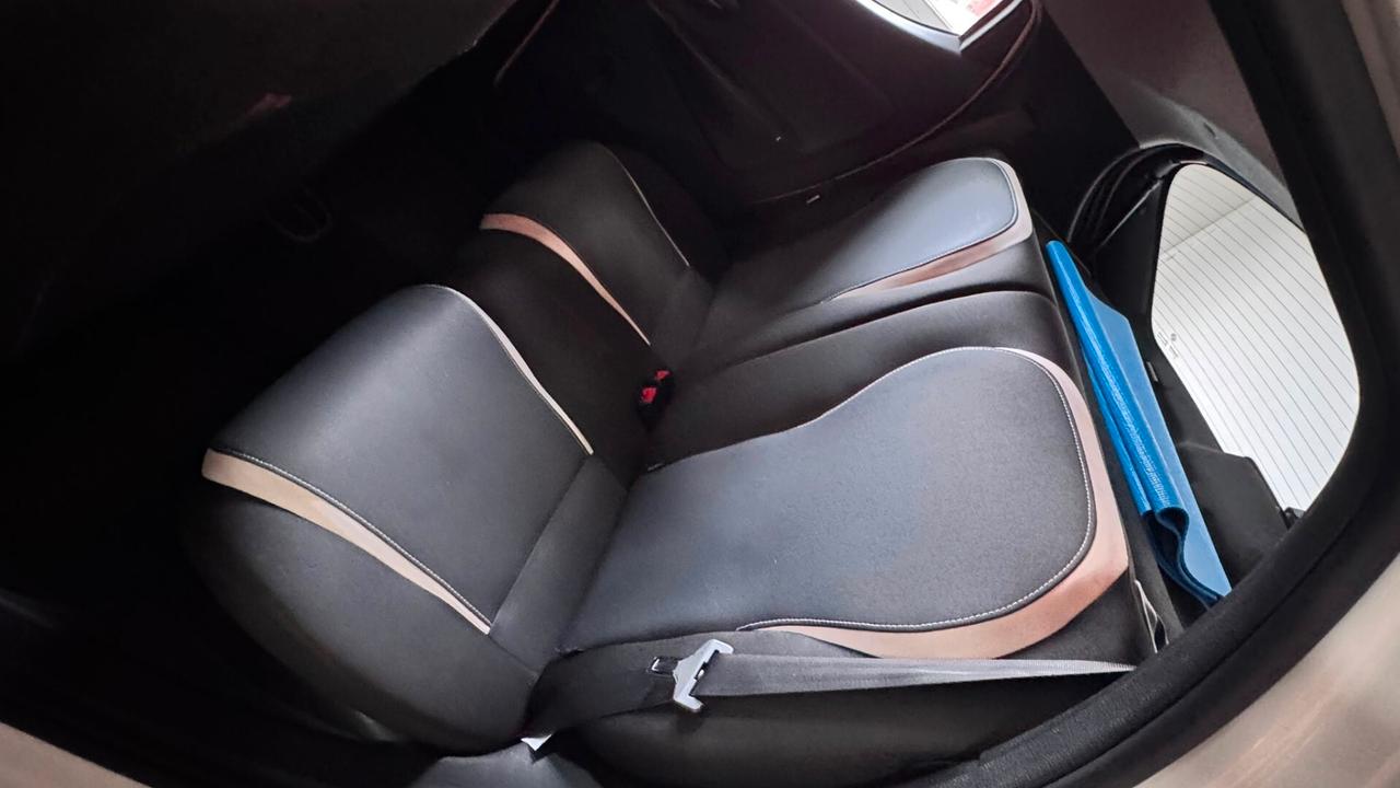 Lancia Ypsilon 1.2 69 CV 5 porte GPL Ecochic Elle