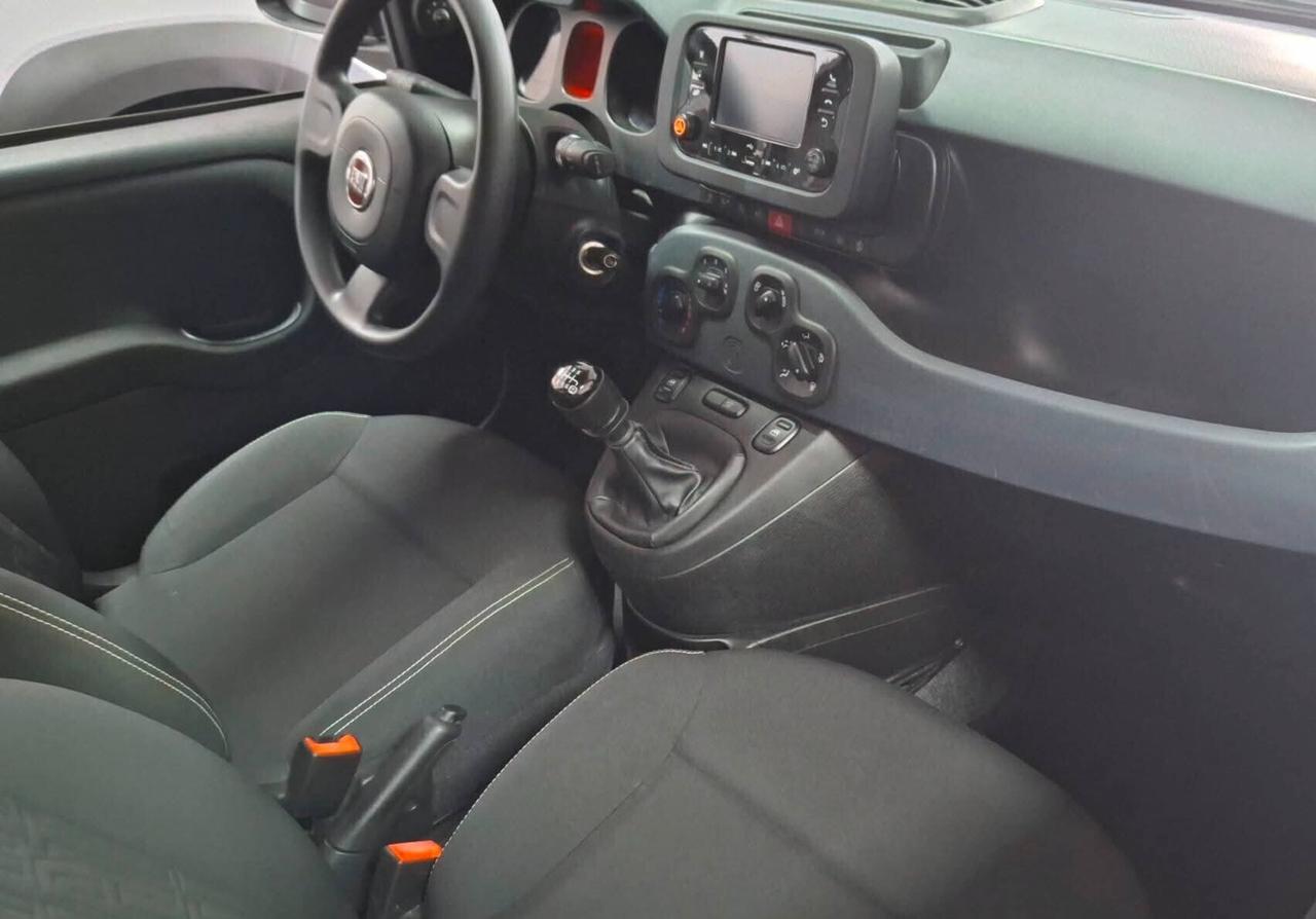 Fiat Panda 1.0 hybrid Vetri oscurati 5posti