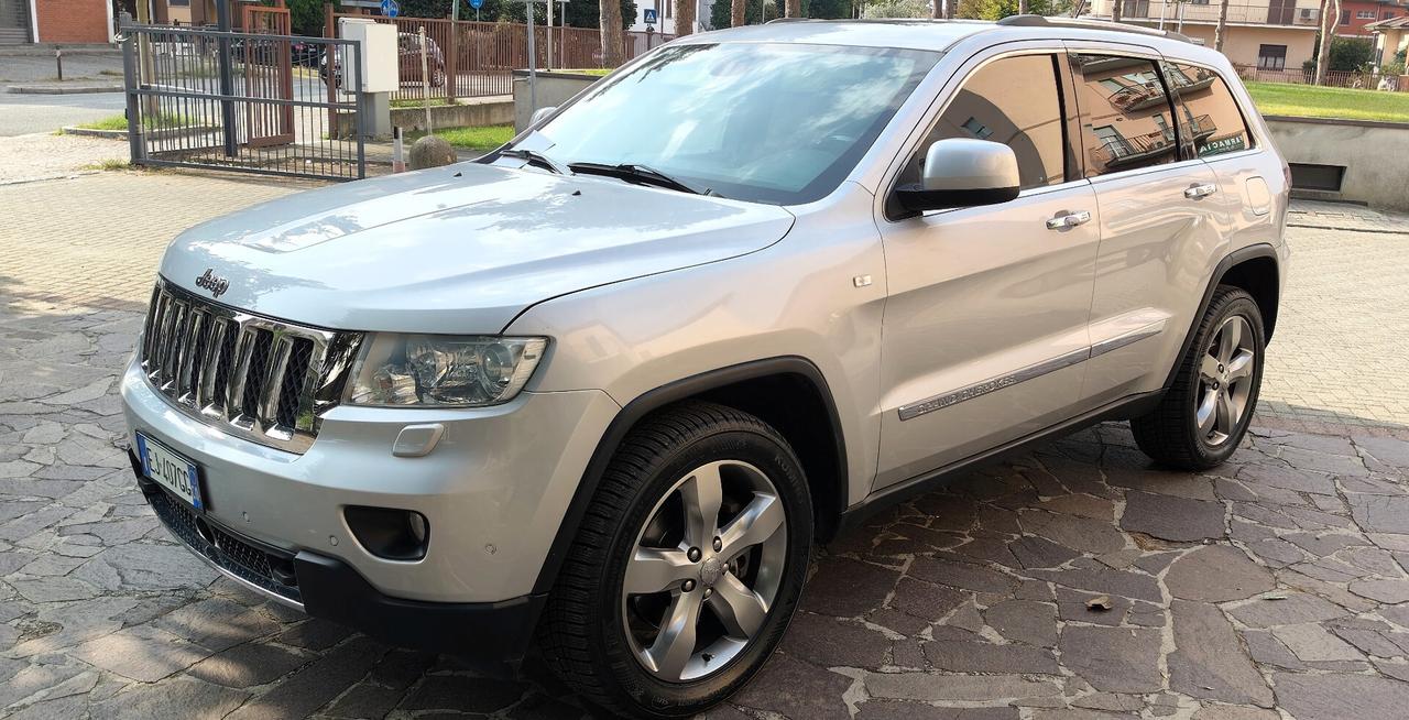 Jeep Grand Cherokee 3.0 CRD Overland + Gancio