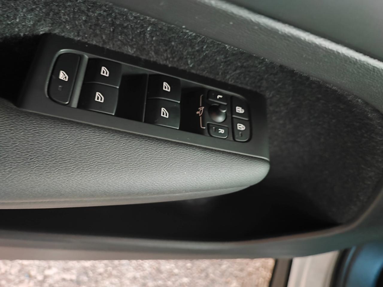 Volvo XC40 T3 Geartronic R-design