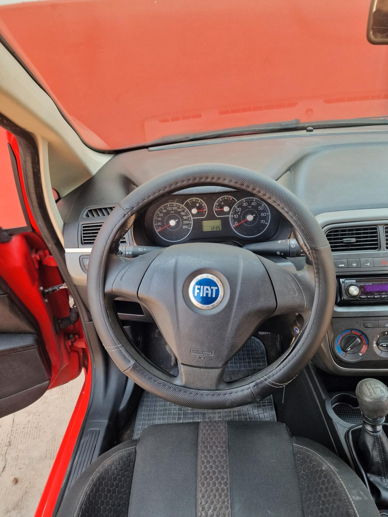 Fiat Grande Punto 1.2 3 porte distrb ok