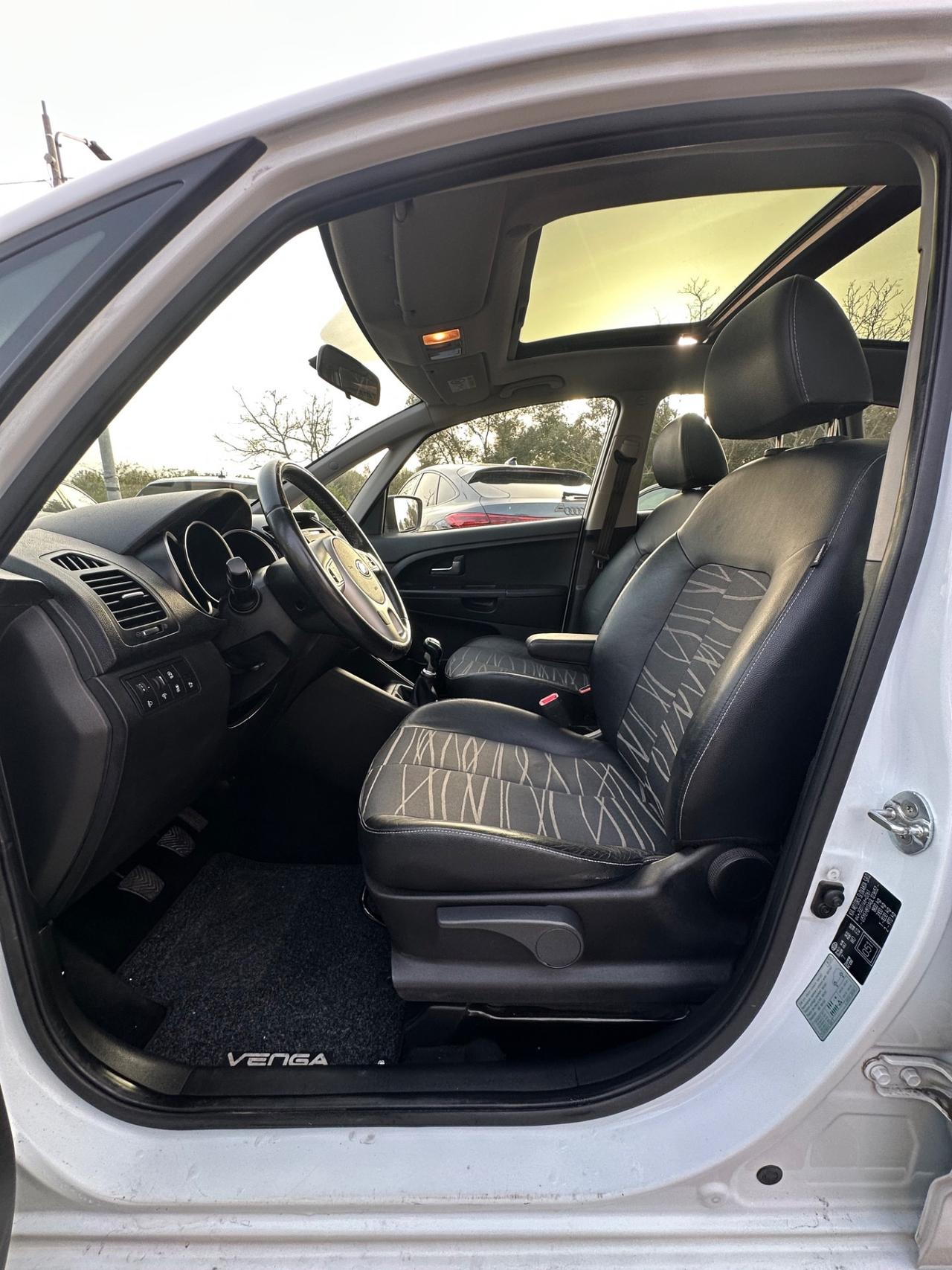 Kia Venga 1.4 CRDi 90 CV S&S High Tech