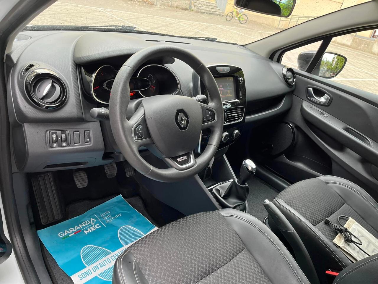 Renault Clio dCi 8V 90 CV 5 porte Moschino Life