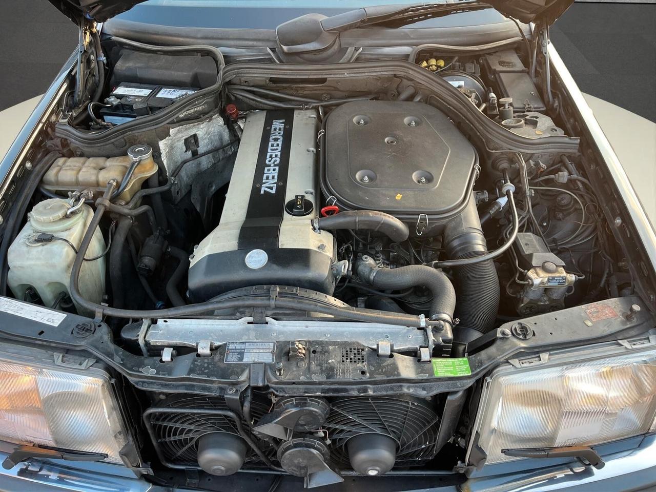 Mercedes-benz E 300 CE 24V SPORTLINE CABRIO