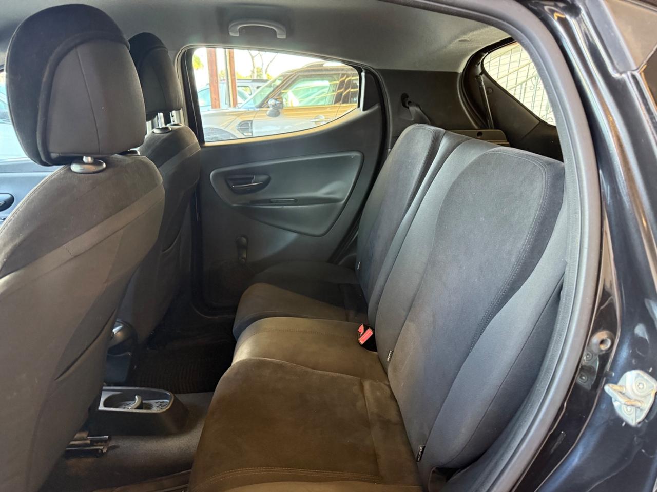 Lancia Ypsilon full optional