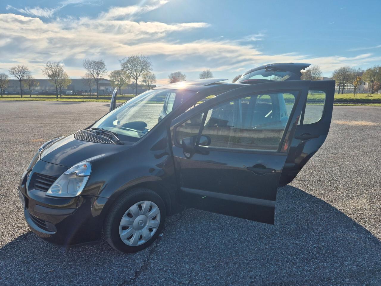 Renault Modus 1.2 16V Saint Tropez 75 CV OK NEOPATENTATI