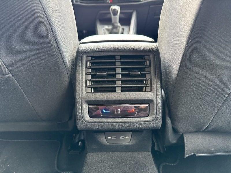 Volkswagen Golf Golf 1.5 tsi Life 115cv ACC Carplay Garanzia 5 anni VW