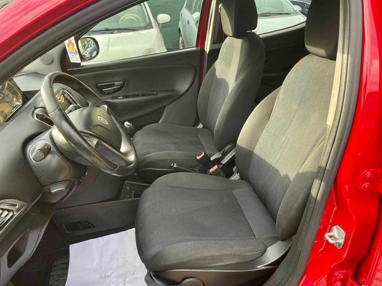 Lancia Ypsilon 1.2 69 CV 5 porte GPL Ecochic Gold