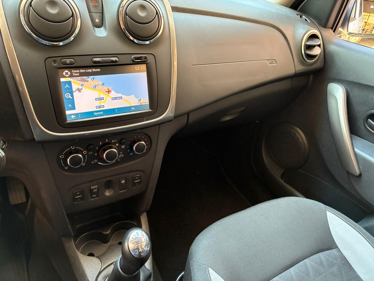 Dacia Sandero Stepway 1.5 dCi90CV perfetta-16