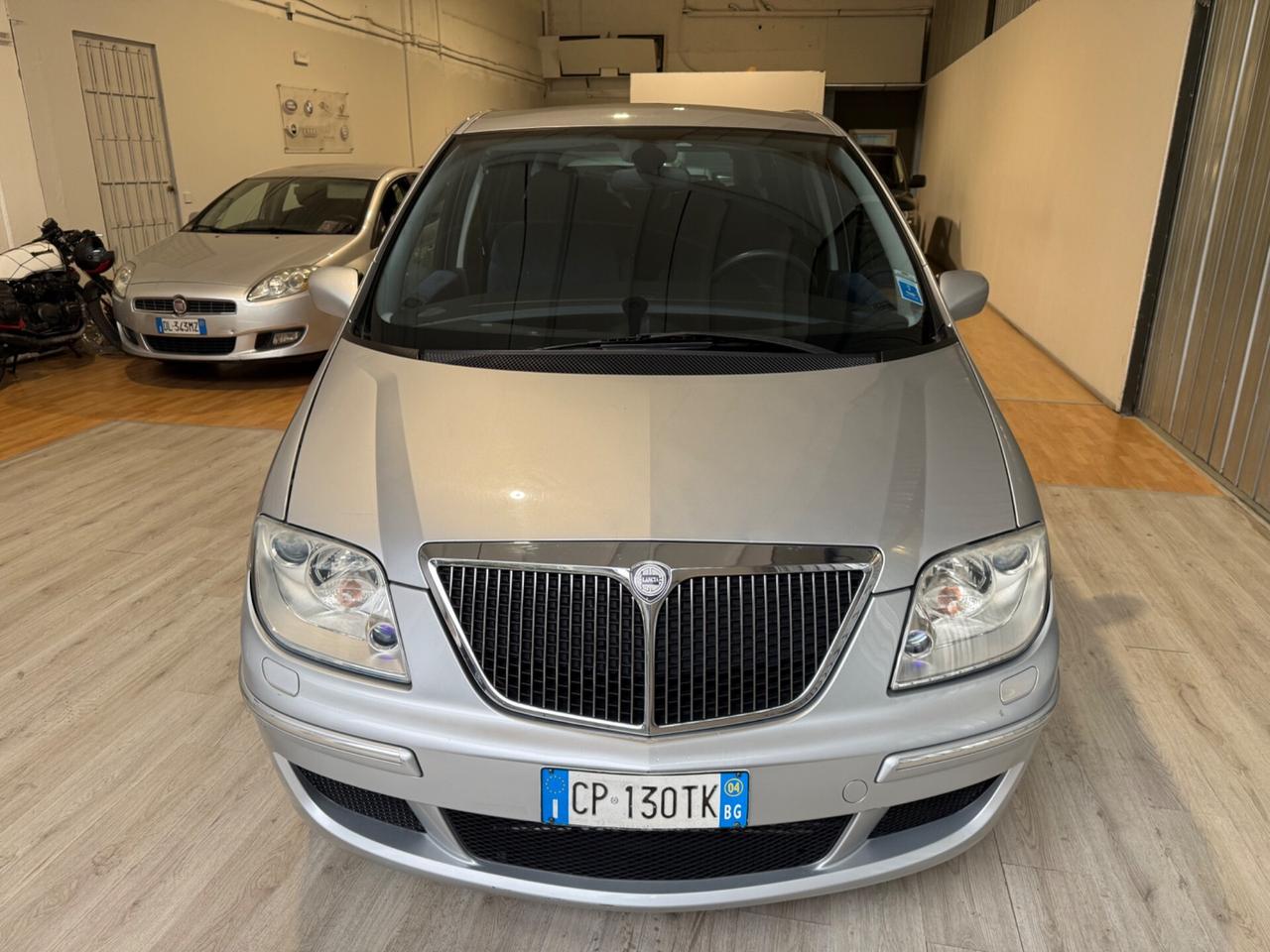 Lancia Phedra Emblema plus FAP 7 posti