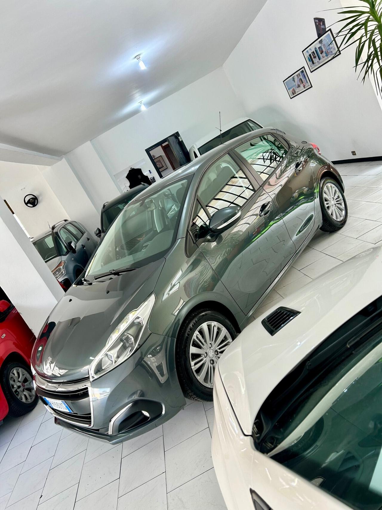 Peugeot 208 Allure *12/24 mesi di garanzia*