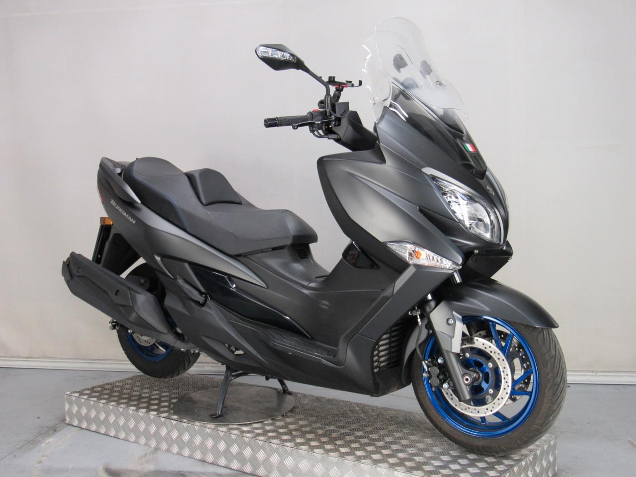 Suzuki AN Burgman 400 ABS