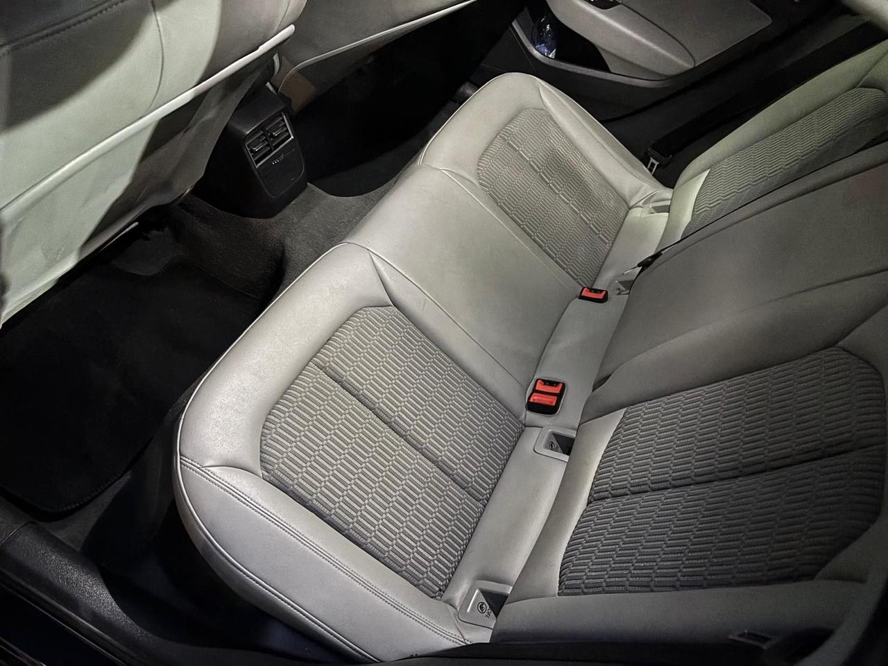 Audi A3 SPB 1.6 TDI S tronic Sport