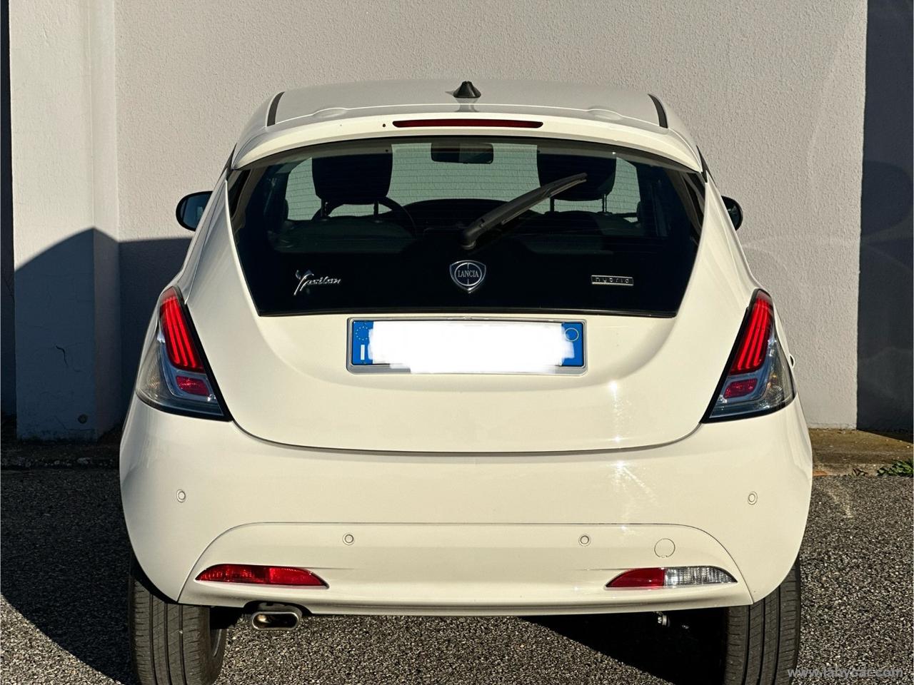 LANCIA Ypsilon 1.0 HYBRID Gold 70CV