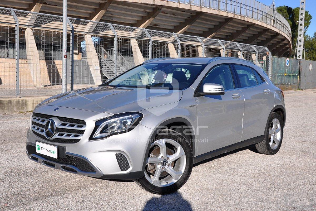 MERCEDES GLA 180 d Automatic Sport