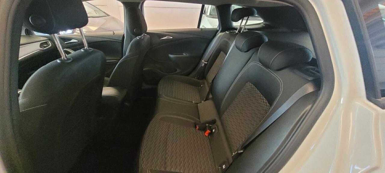 Opel Astra 1.6 CDTi 136CV aut. Sports Tourer Business