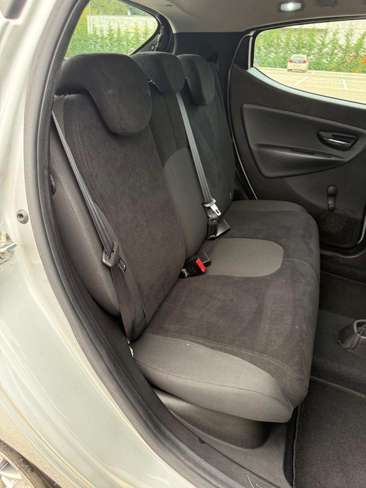 Lancia Ypsilon 1.2 69 CV 5 porte GPL Ecochic Gold*Aux*Usb