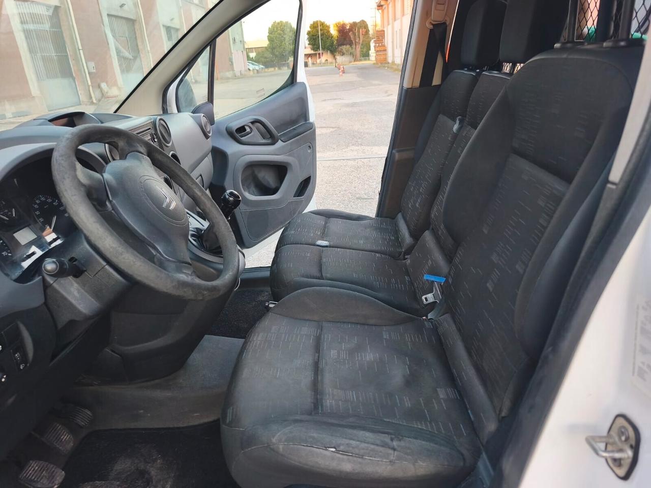 Citroen Berlingo 2010---1.6 Benzina Autocarro