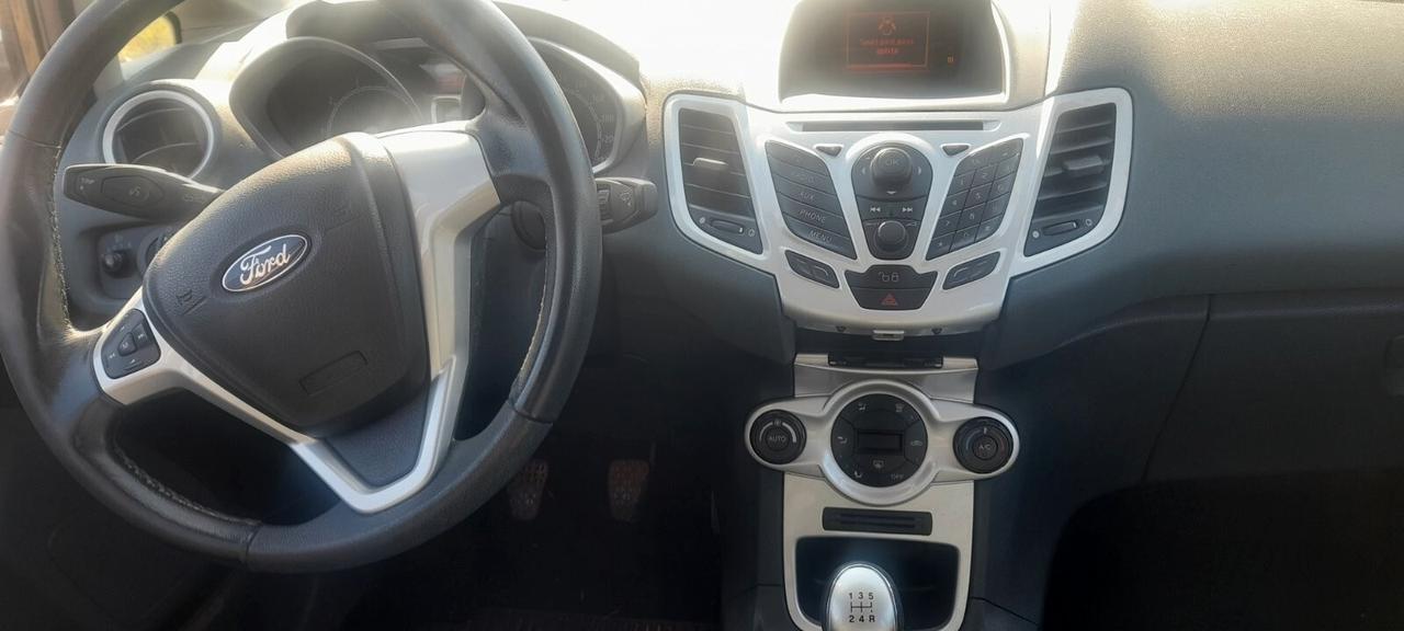 Ford Fiesta 1.2 82 CV 5 porte Titanium