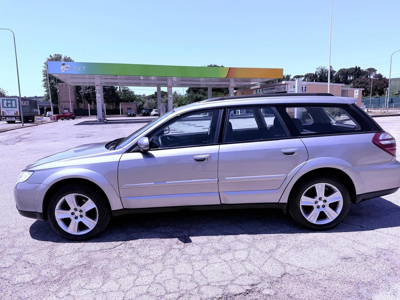 Subaru OUTBACK 2.0D 16V CM 4x4 Diesel