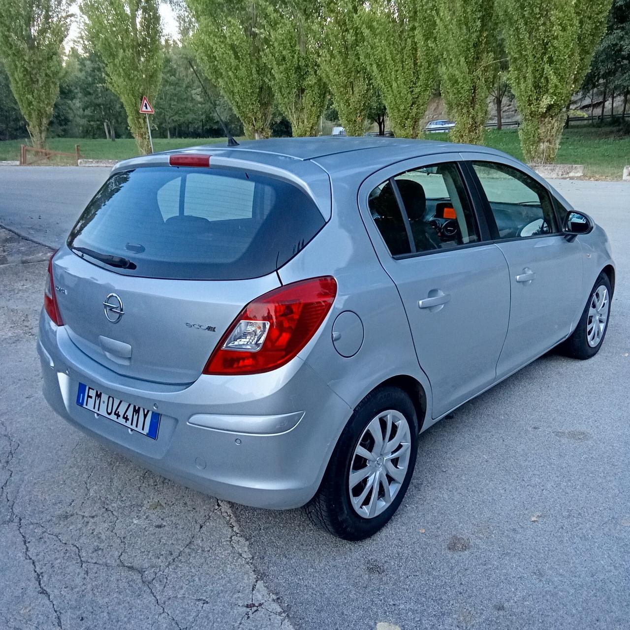 Opel Corsa 1.3 CDTI 75CV F.AP. 014