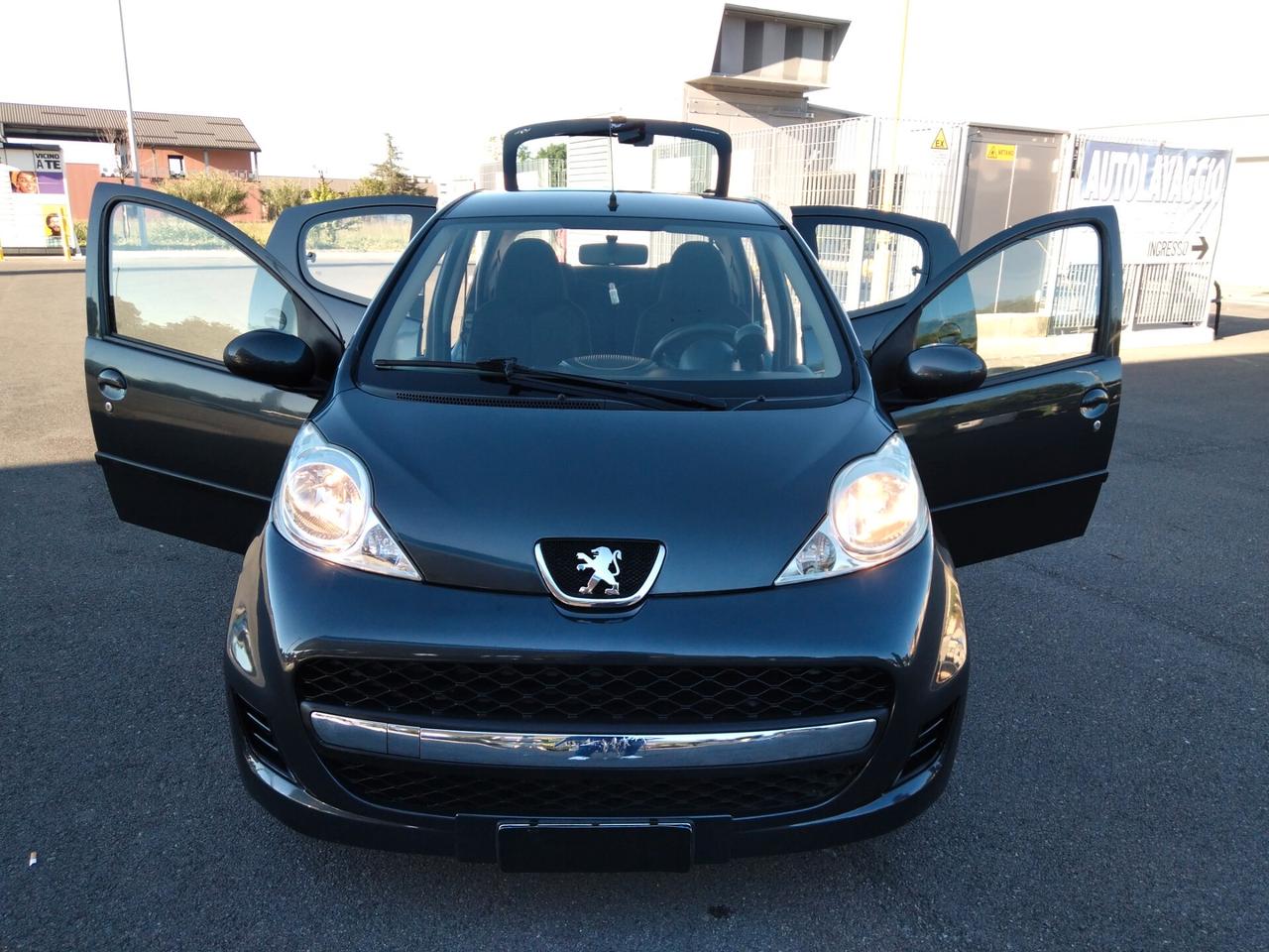 Peugeot 107 1.0 68CV 5p. Allure x neopatentati