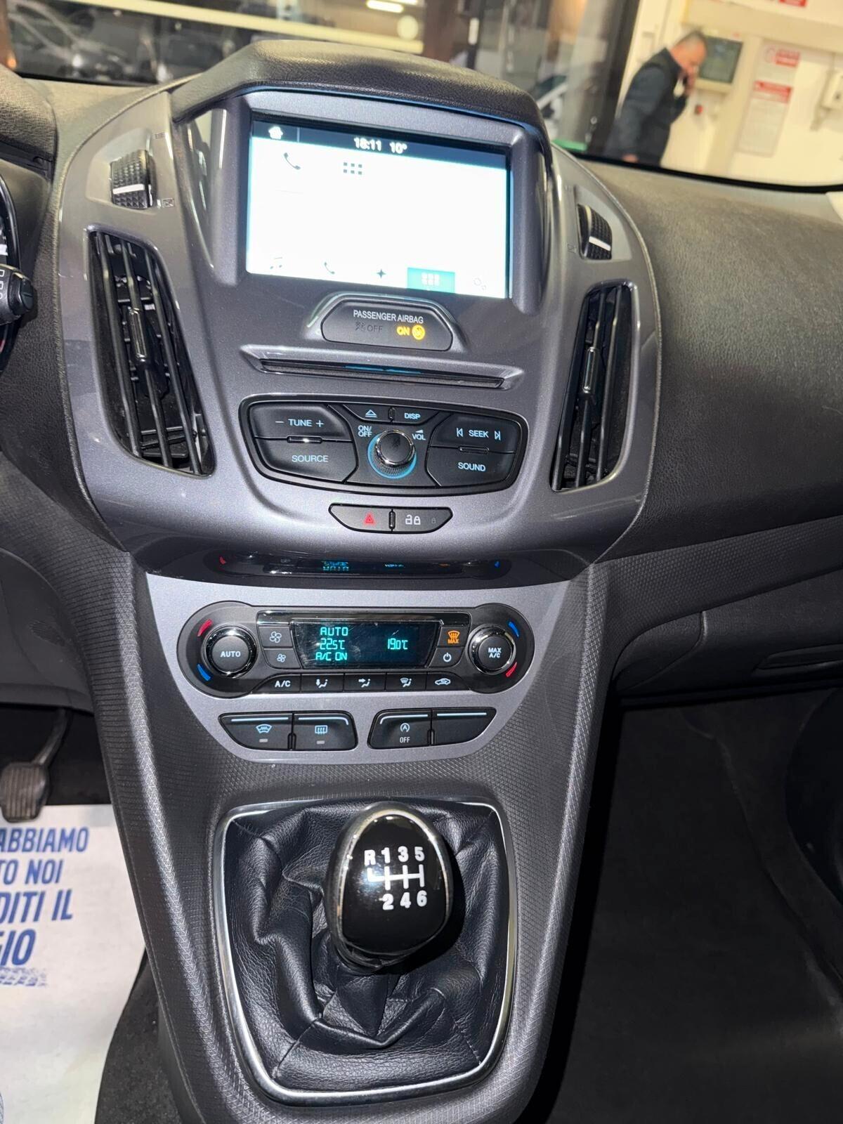 Ford Tourneo Connect 1.5 TDCi Titanium