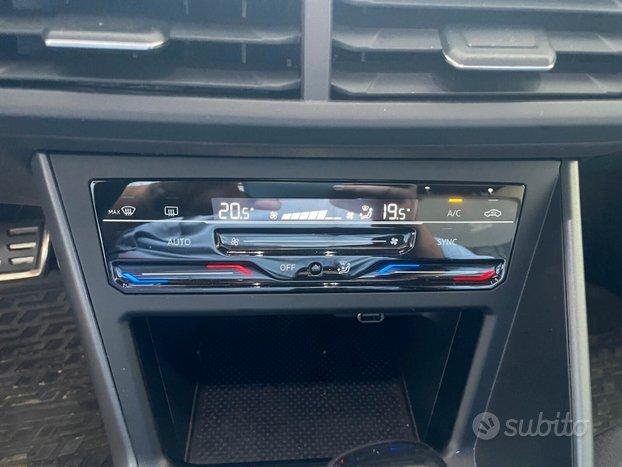 Volkswagen Polo 1.0 TSI DSG R-Line