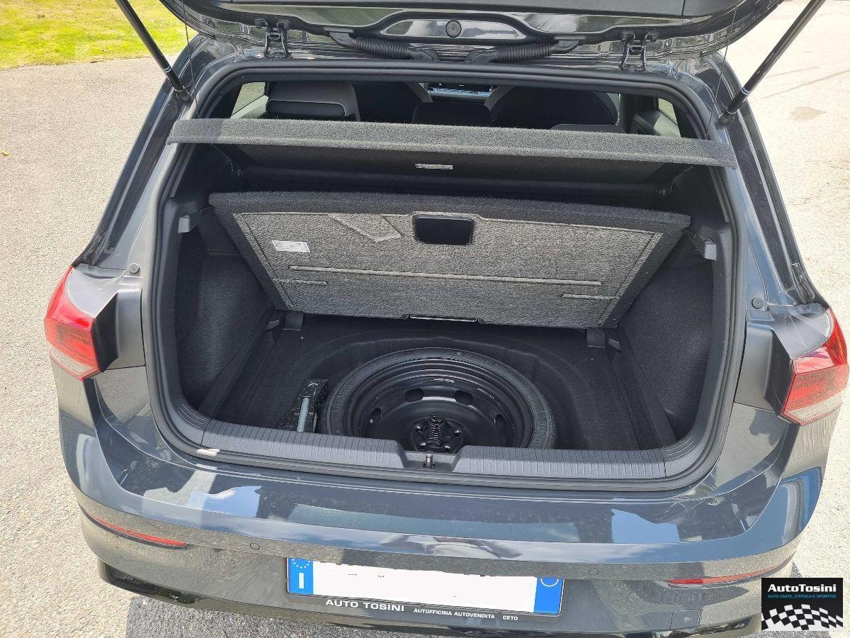 VOLKSWAGEN - Golf - 1.5 TSI EVO ACT R-Line