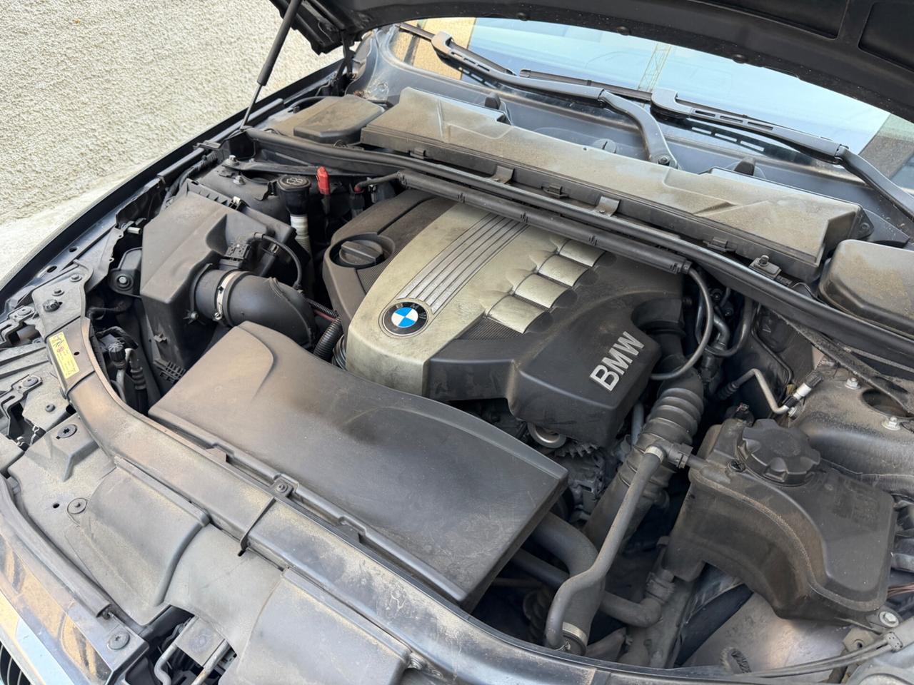 BMW 320d 177CV Coupé Futura MANUALE