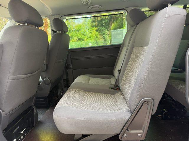 VOLKSWAGEN Caravelle 2.0 TDI DSG 140 CV 7 POSTI NAVIGATORE RETROCAMERA