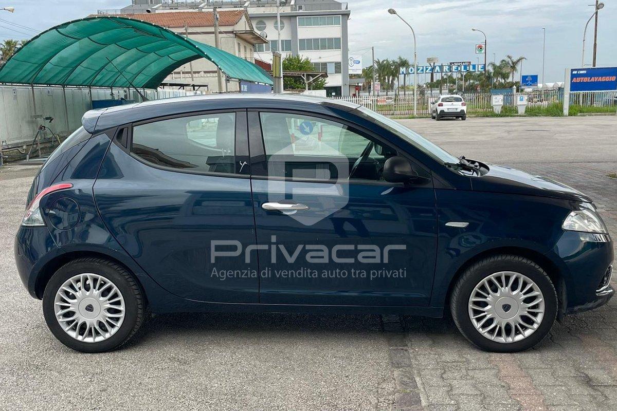 LANCIA Ypsilon 1.2 69 CV 5 porte Silver