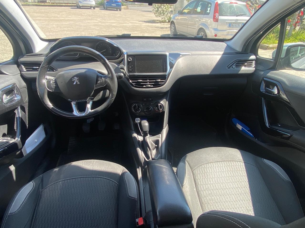 Peugeot 208 PureTech 82 5 porte Access