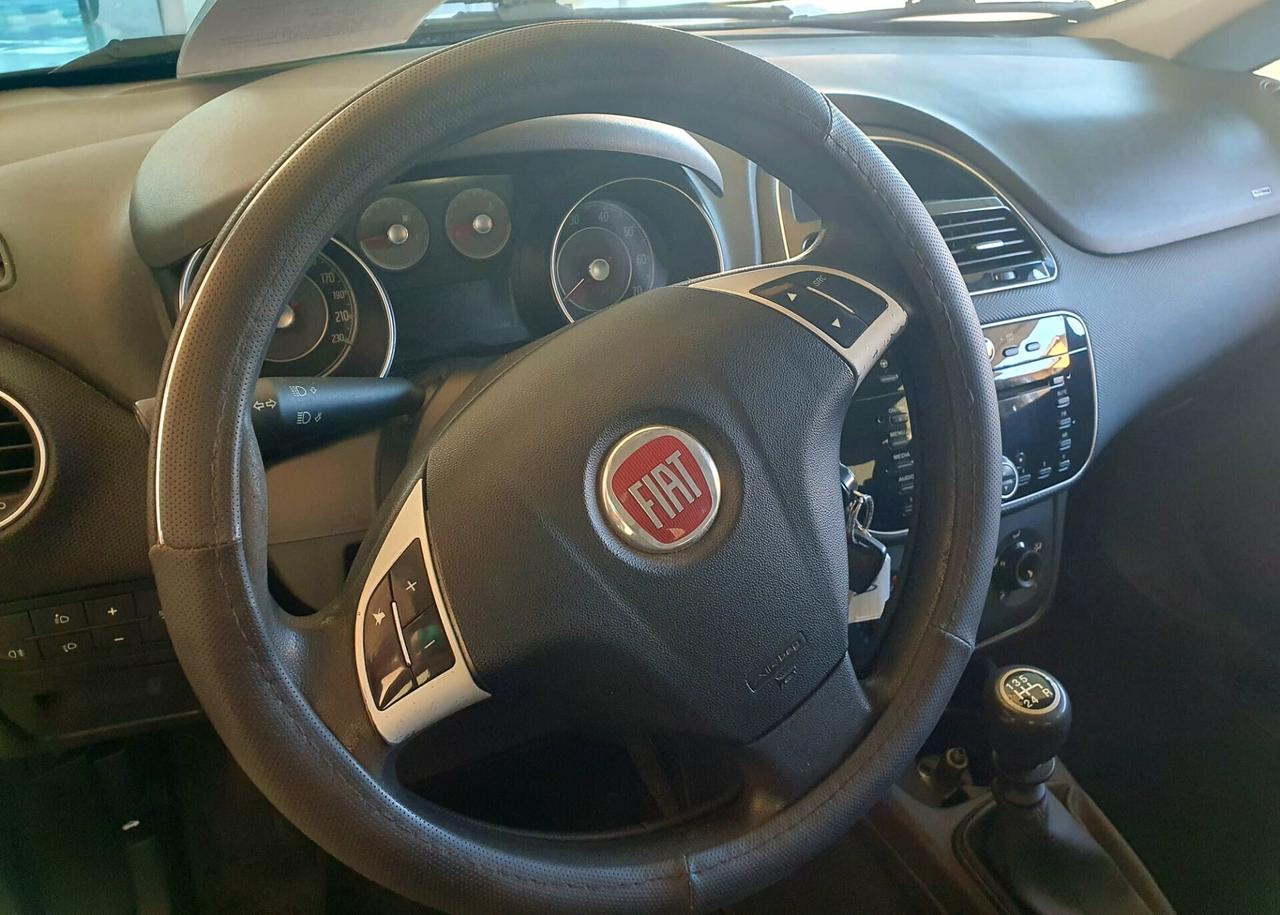 Fiat Punto 1.2 BENZ. - 2017 - KM. 145.000 NEOPATENTATI