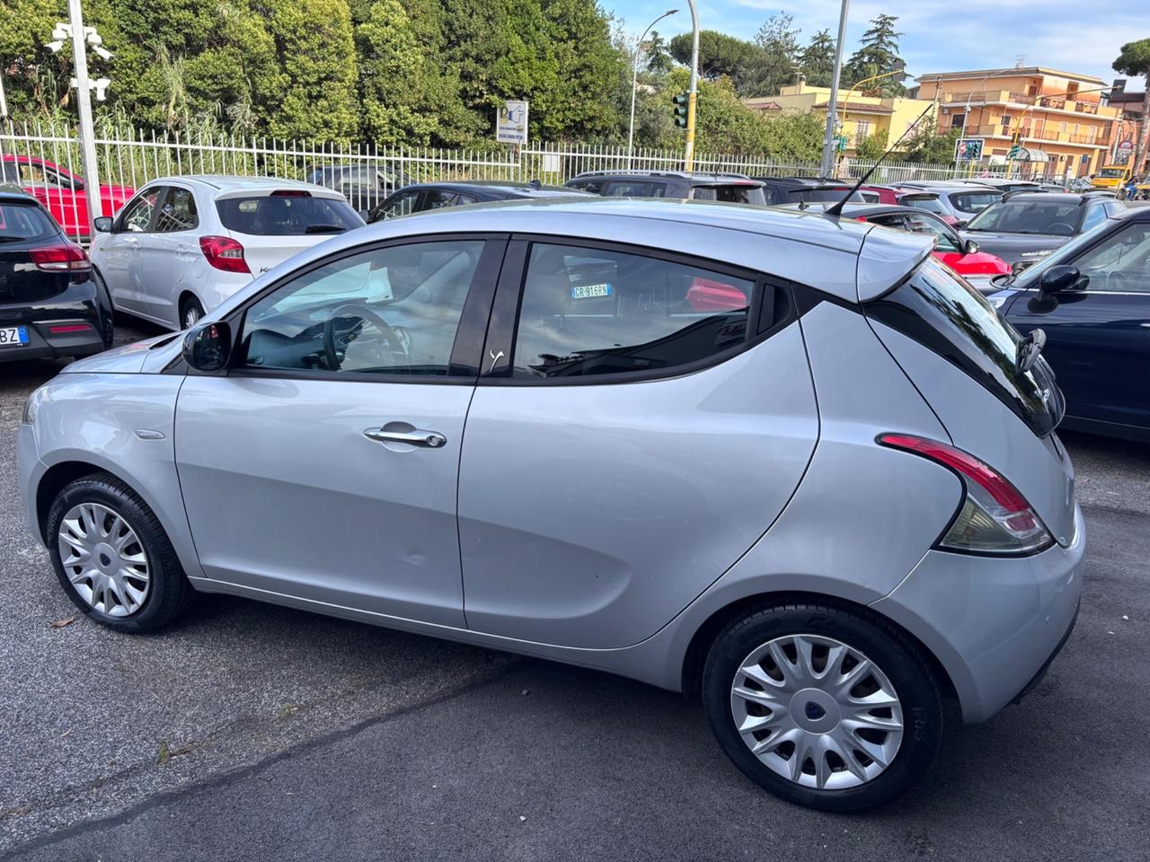 Lancia Ypsilon 1.2 69 CV 5 porte EURO 6B