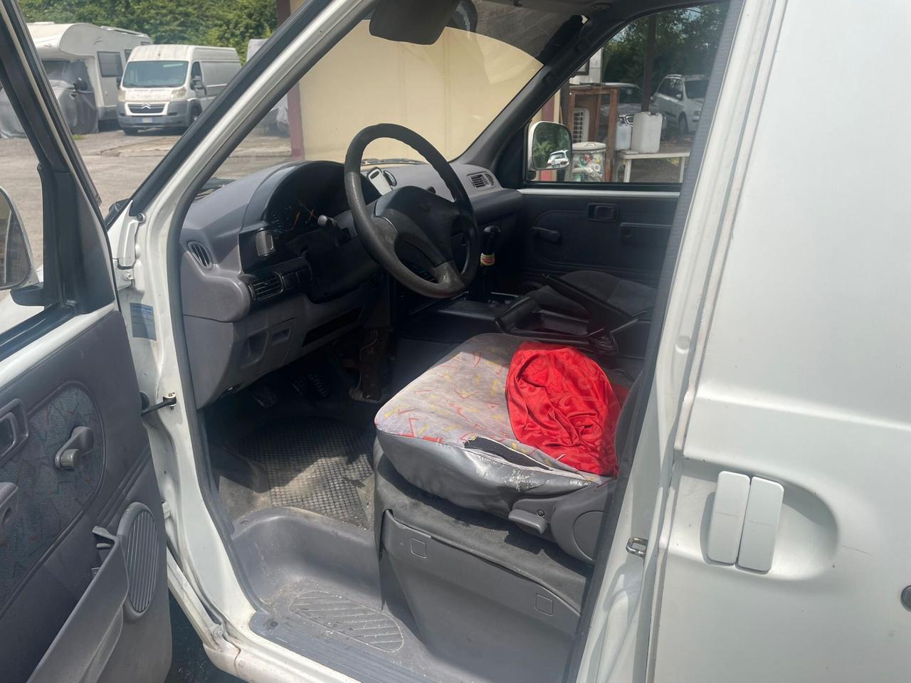Nissan Vanette Cargo 2.3 diesel PL Furgone SE