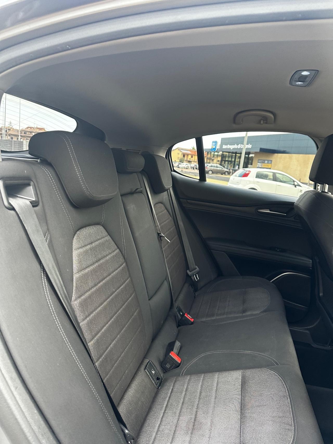 Alfa Romeo Stelvio 2.2 Turbodiesel 210 CV AT8 Q4 Business