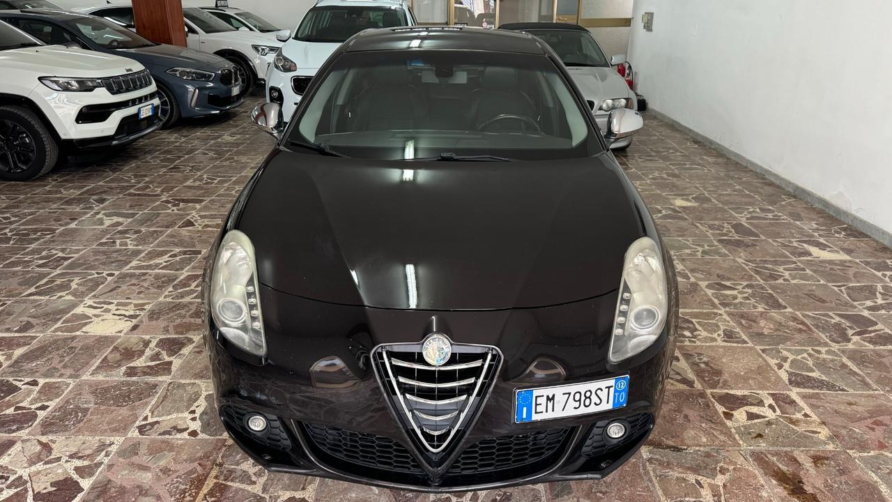 Alfa Romeo Giulietta 2.0 JTDm-2 140 CV Distinctive-2012